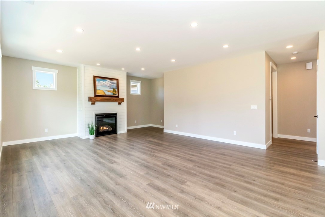 7121 Riverview Road Snohomish, WA 98290 - Photo 11 of 26 Gallery Image 11