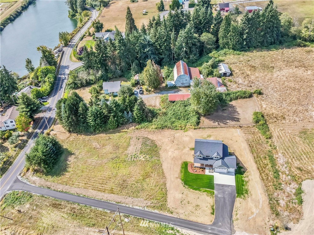 7121 Riverview Road Snohomish, WA 98290 - Photo 3 of 26 Gallery Image 3