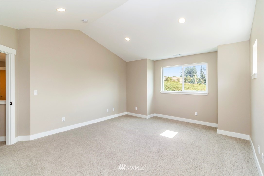 7121 Riverview Road Snohomish, WA 98290 - Photo 8 of 26 Gallery Image 8