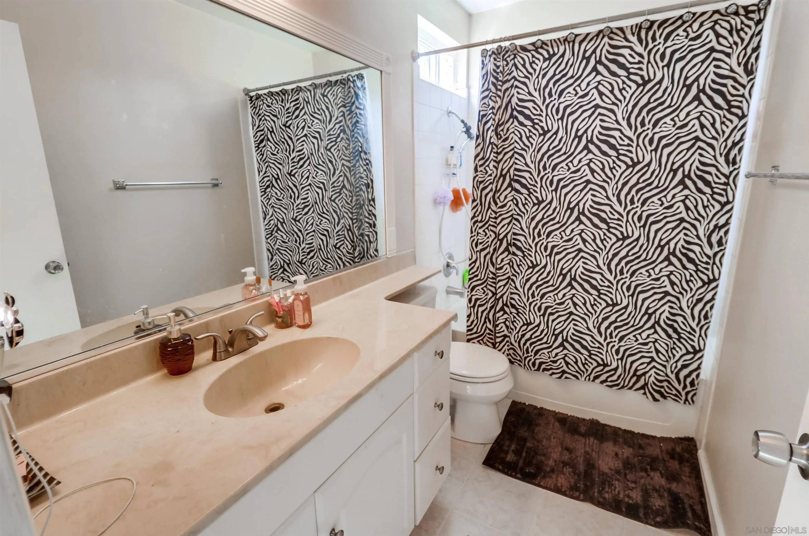842 Broadview Street Spring Valley, CA 91977 - Photo 10 of 21 Gallery Image 10