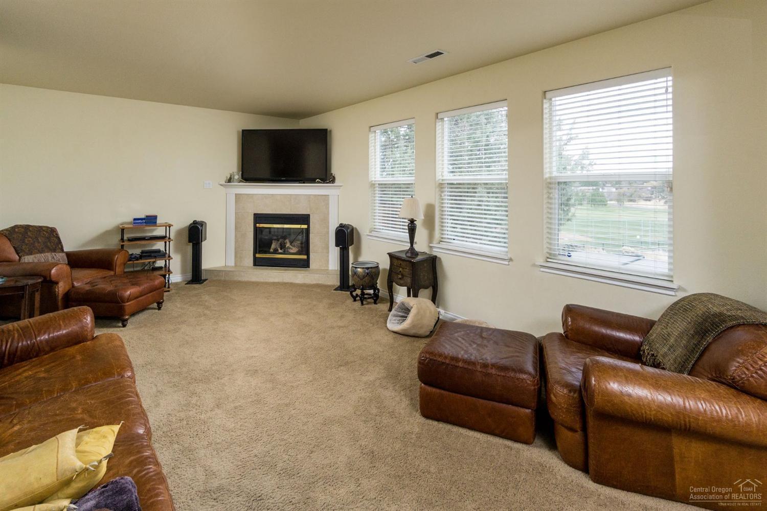 1026 Southwest Rimrock Way Redmond, OR 97756 - Photo 11 of 19 Additional Photo