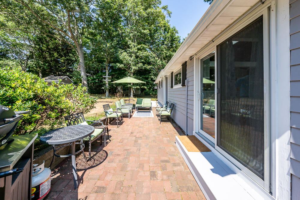 20 Hi Ona Hill Road Centerville, MA 02632 - Photo 3 of 19 back1