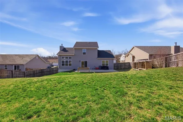 $345,000 | 1631 St Charles Drive, Hillsboro, MO 63050