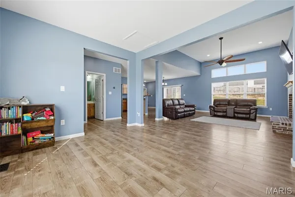 $345,000 | 1631 St Charles Drive, Hillsboro, MO 63050