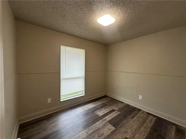 $1,500 | 145 Julia Drive, Avondale, LA 70094