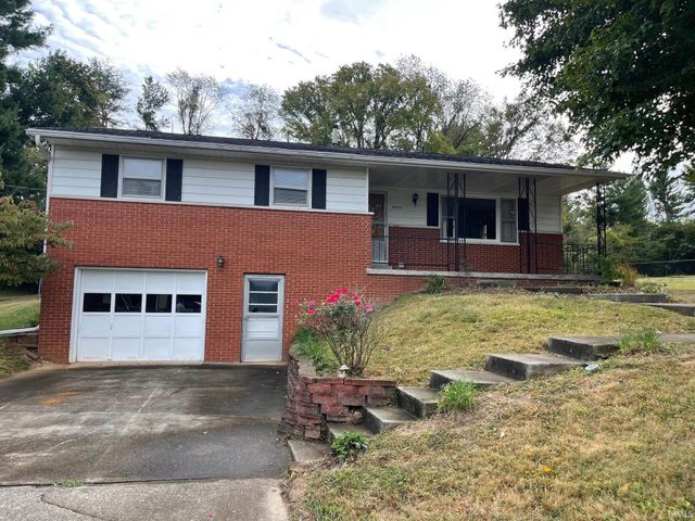 $200,900 | 4999 South College Drive, Bloomington, IN 47403
