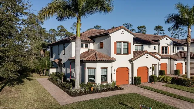 $535,000 | 15184 Butler Lake Drive, Unit 101, Naples, FL 34109