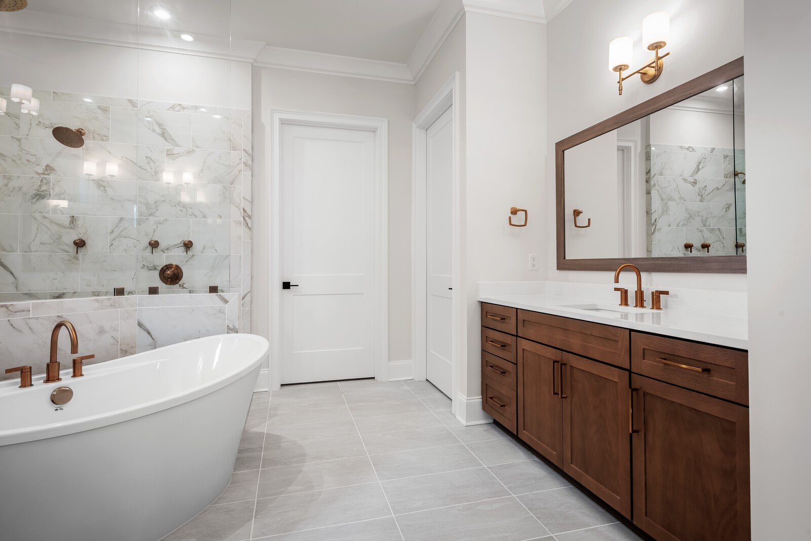 0 Bethesda-Arno Road Thompson's Station, TN 37179 - Photo 35 of 78 a bathroom with a tub a sink and mirror