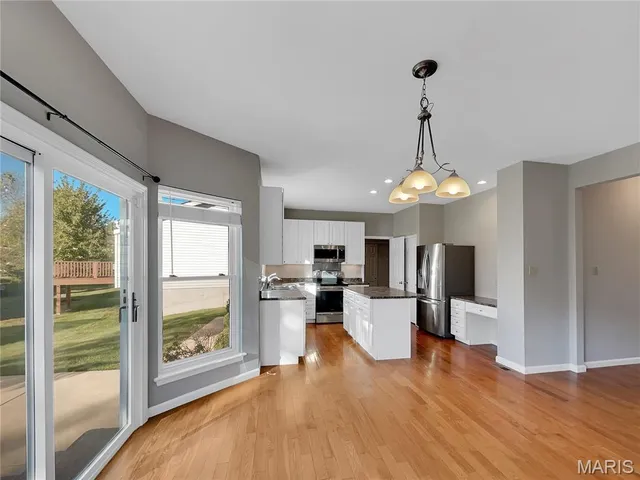 $434,000 | 276 Greenshire Lane, Dardenne Prairie, MO 63368