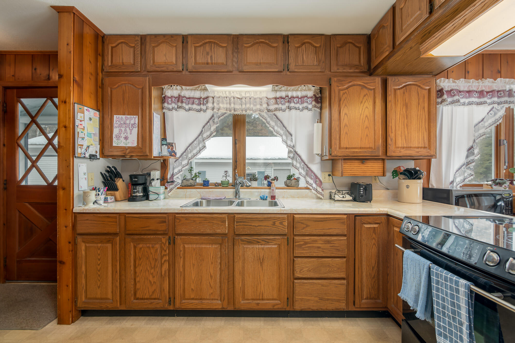 118 Governor Goodwin Road North Berwick, ME 03906 - Photo 12 of 33 kitchen.3 (1 of 1)