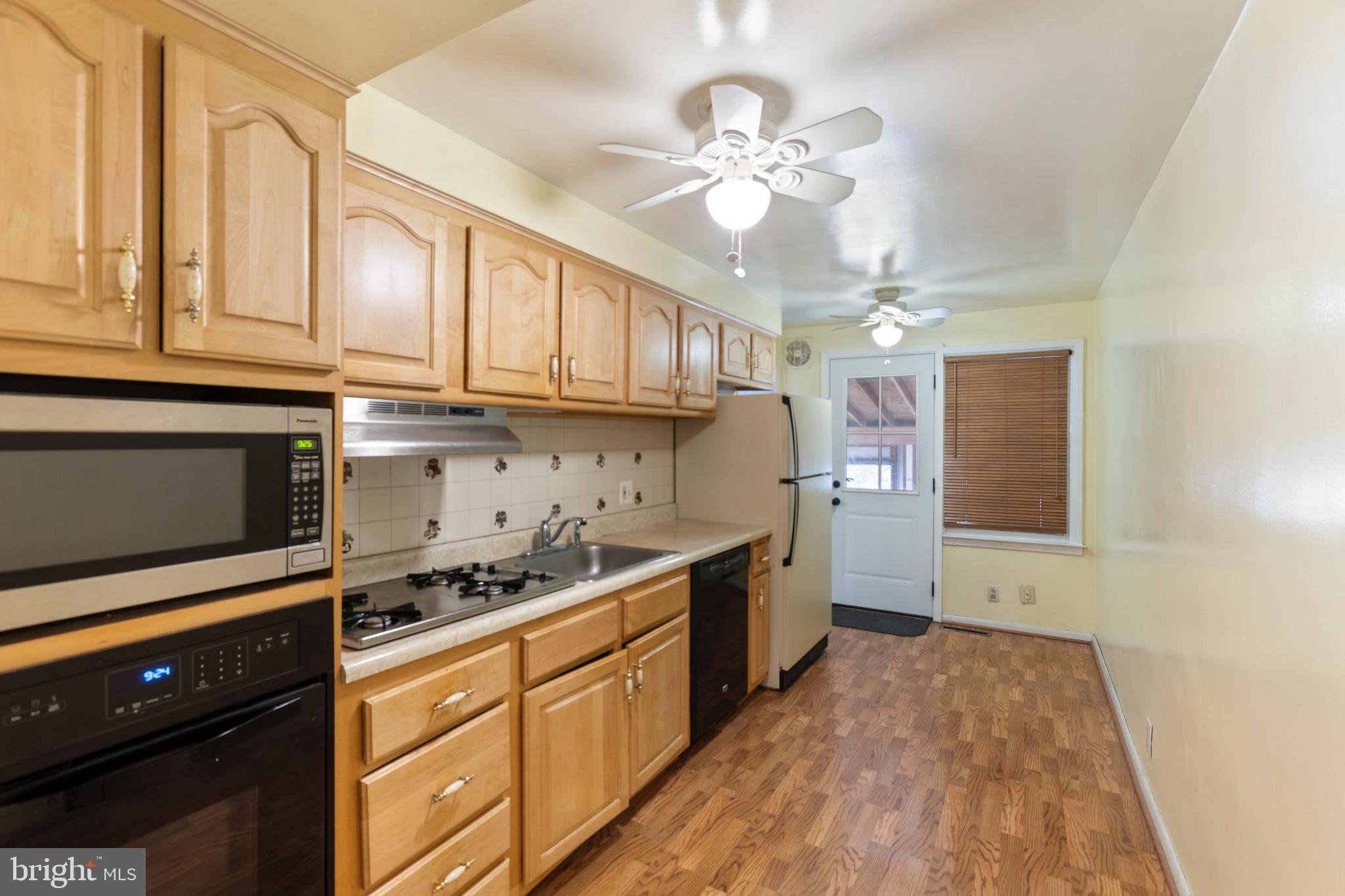 39 Collier Circle Ridley Park, PA 19078 - Photo 8 of 14 Gallery Image 8