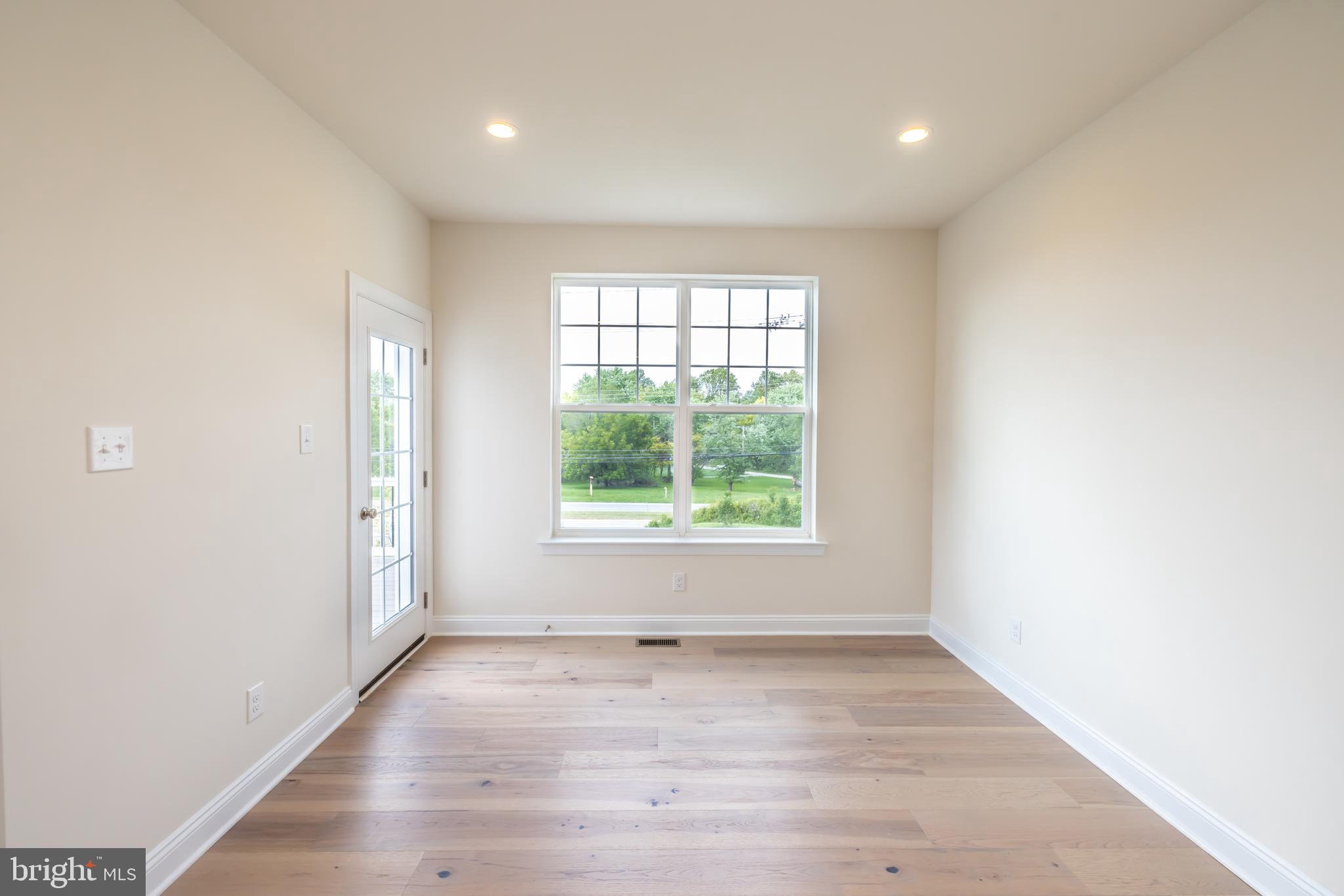 36 Midsummer Drive Newtown Square, PA 19073 - Photo 11 of 29 Solarium Extension for casual dining.
