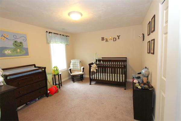 22 Lilac Lane Worcester, MA 01607 - Photo 11 of 22 Gallery Image 11