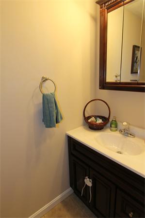 22 Lilac Lane Worcester, MA 01607 - Photo 8 of 22 Gallery Image 8