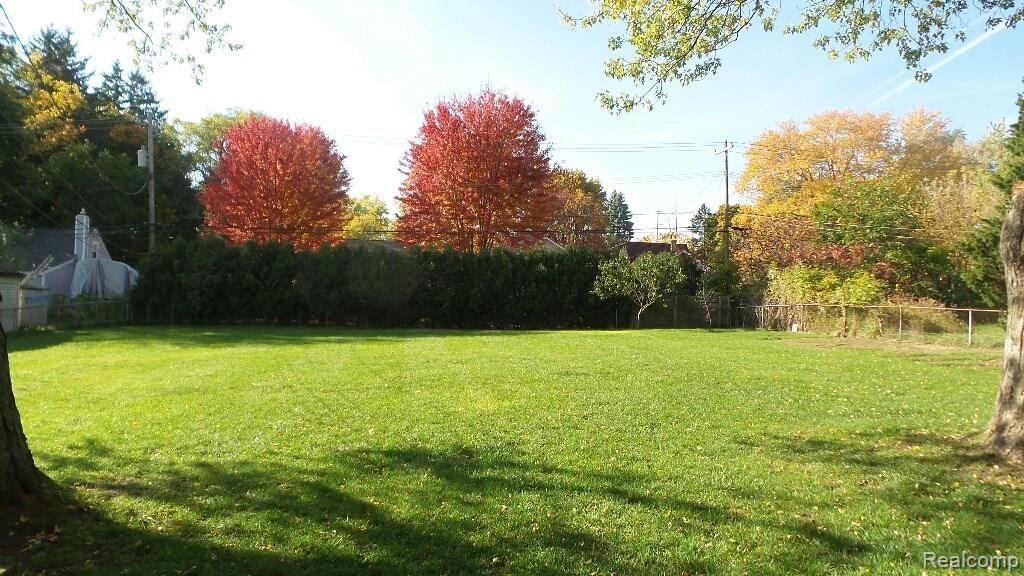 2864 St Clair Drive Rochester Hills, MI 48309 - Photo 21 of 21