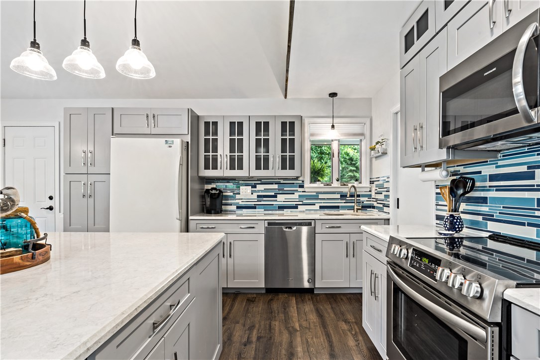 2 Seacrest Drive Westerly, RI 02891 - Photo 14 of 40