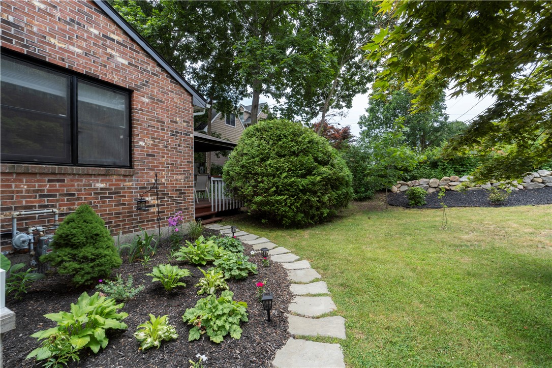 2 Seacrest Drive Westerly, RI 02891 - Photo 35 of 40