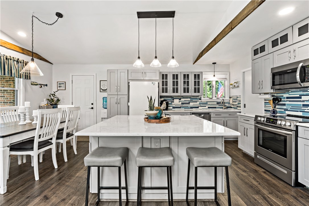 2 Seacrest Drive Westerly, RI 02891 - Photo 9 of 40