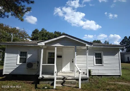 $165,000 | 500 McGwigan Street, Enfield, NC 27823