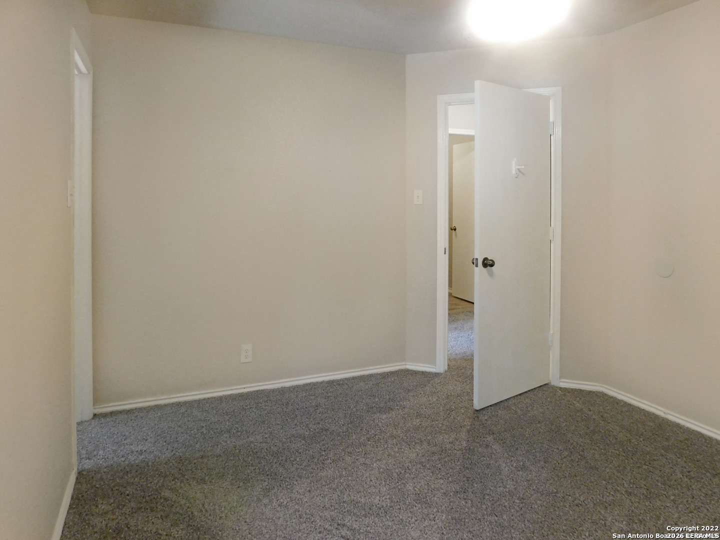 802 Butler Point San Antonio, TX 78251 - Photo 8 of 11 Gallery Image 8