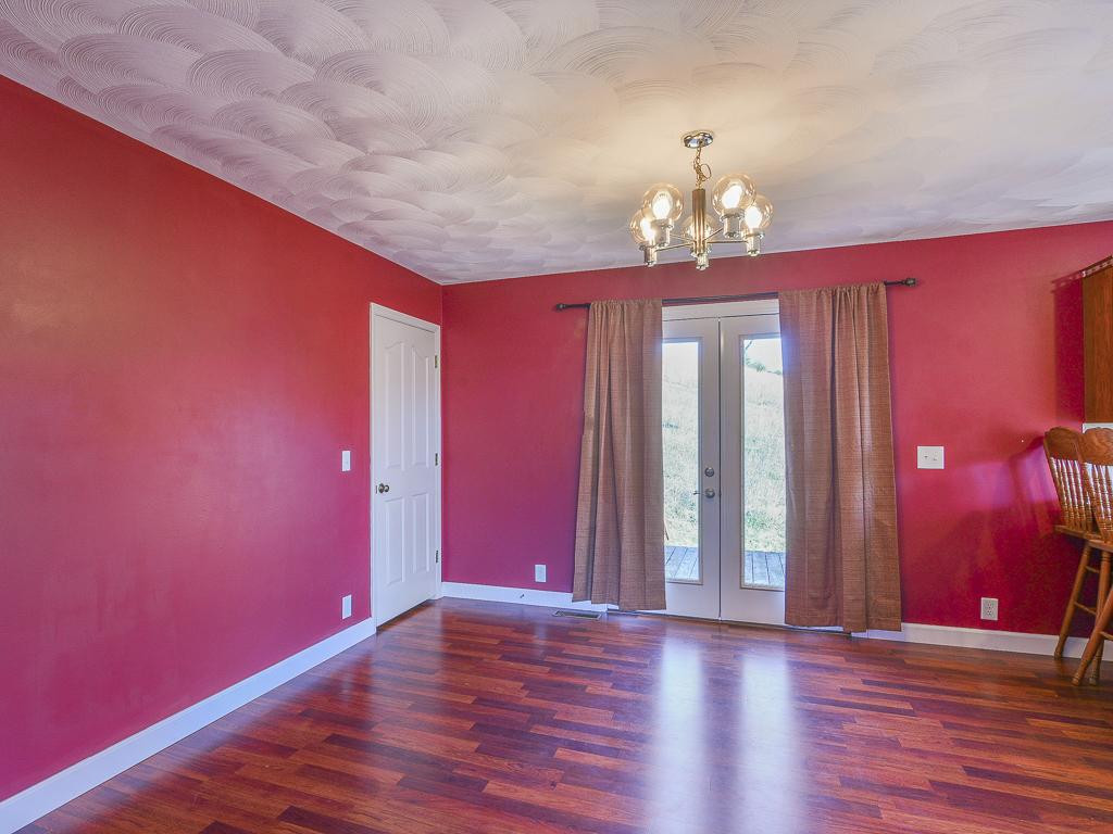 2010 Roaring Fork Road Greeneville, TN 37745 - Photo 14 of 36 Photo 14