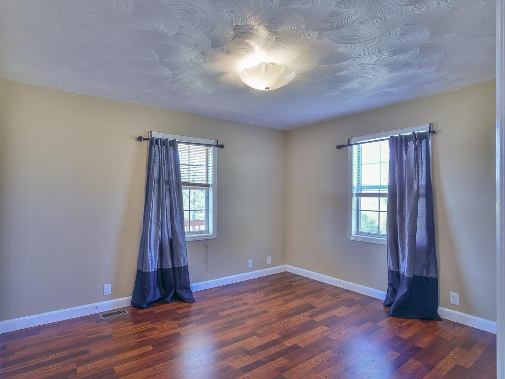 2010 Roaring Fork Road Greeneville, TN 37745 - Photo 23 of 36 Photo 23