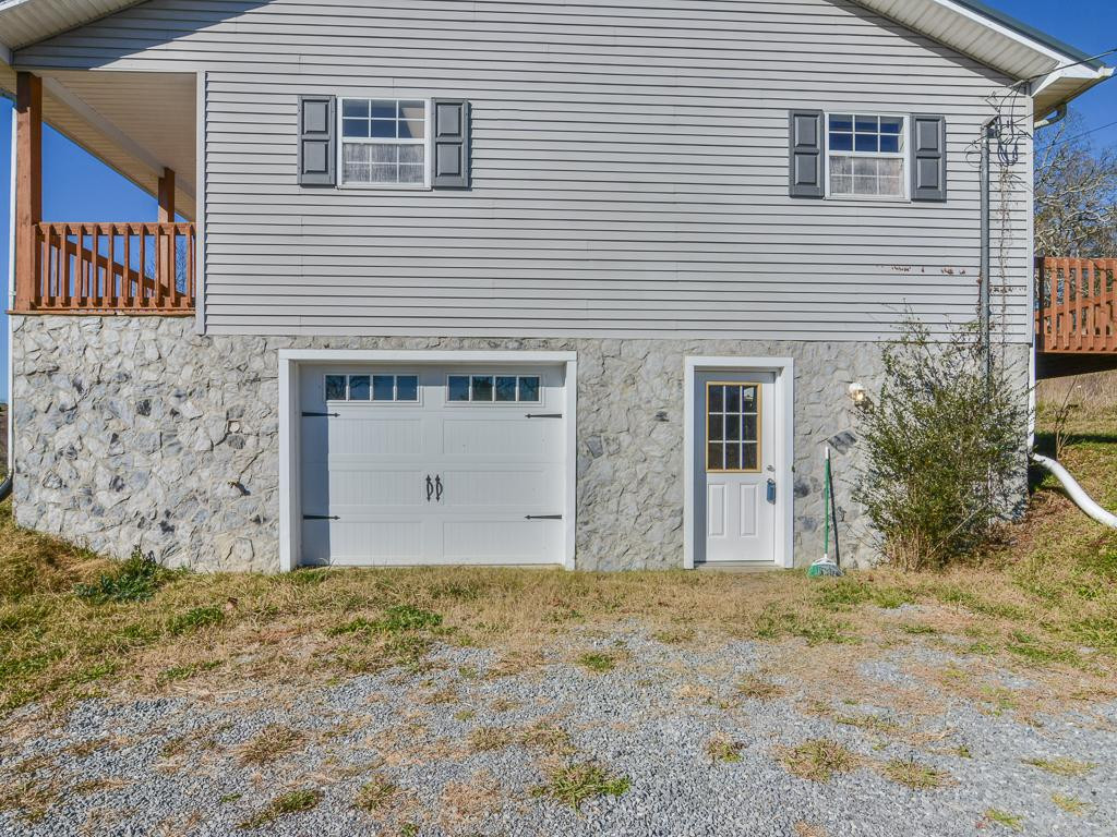 2010 Roaring Fork Road Greeneville, TN 37745 - Photo 32 of 36 Photo 32