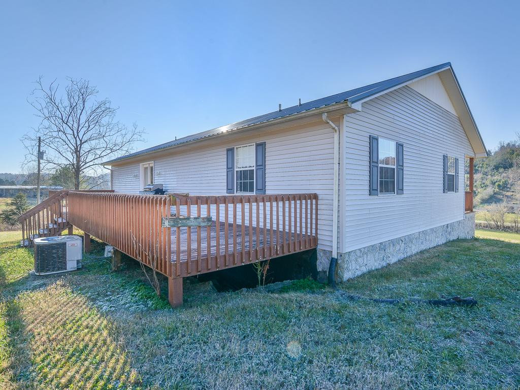 2010 Roaring Fork Road Greeneville, TN 37745 - Photo 4 of 36 Photo 4