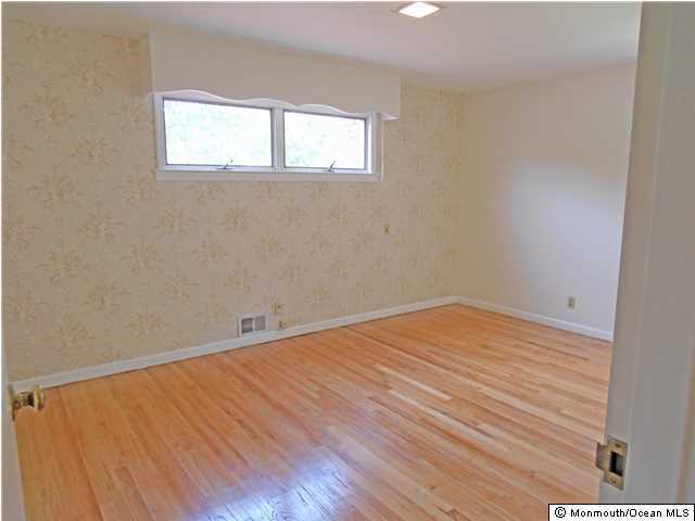 11 Holland Road Middletown, NJ 07748 - Photo 16 of 24 Additional Photo