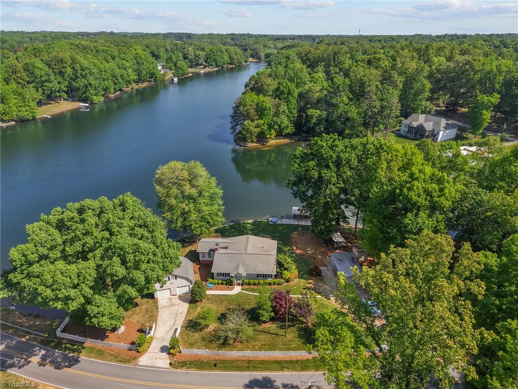3910 Waterton Road Summerfield, NC 27358 - Photo 6 of 44