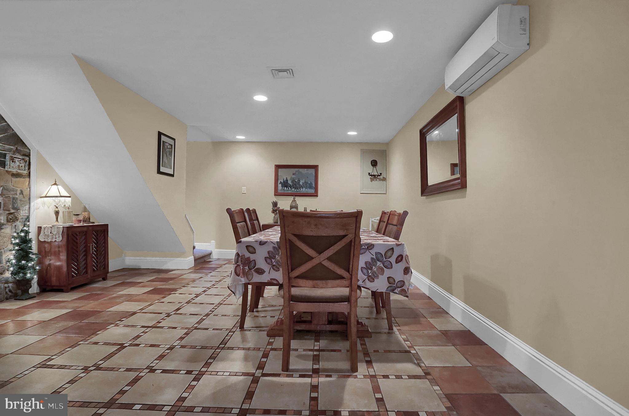 218 Walnut Level Road New Cumberland, PA 17070 - Photo 10 of 42 Gallery Image 10