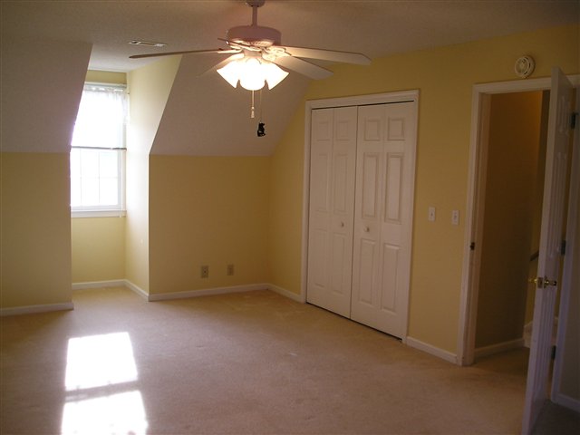 113 Ashley Road, Unit WALKING DISTANCE TO CLEMS Clemson, SC 29631 - Photo 19 of 25 Gallery Image 19