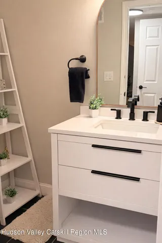 $445,000 | 102 Brightonwood Road, Glenmont, NY 12077