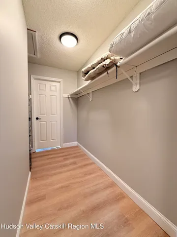 $445,000 | 102 Brightonwood Road, Glenmont, NY 12077