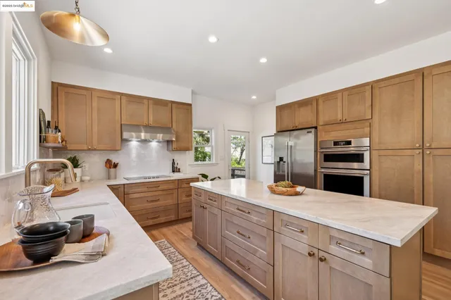 $2,248,000 | 101 Palm Drive, Piedmont, CA 94610