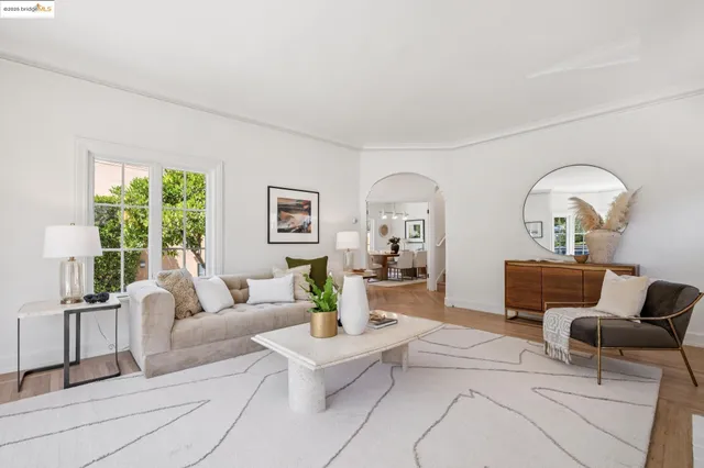 $2,248,000 | 101 Palm Drive, Piedmont, CA 94610