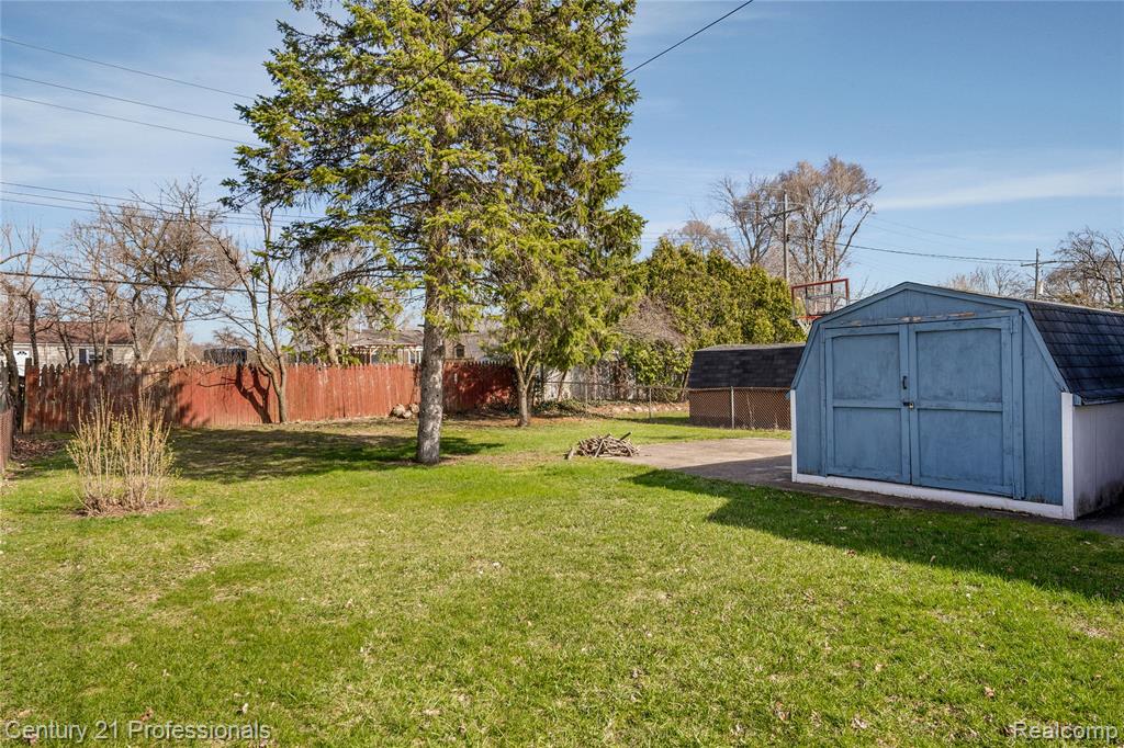 5404 Drayton Road Clarkston, MI 48346 - Photo 21 of 26 Gallery Image 21