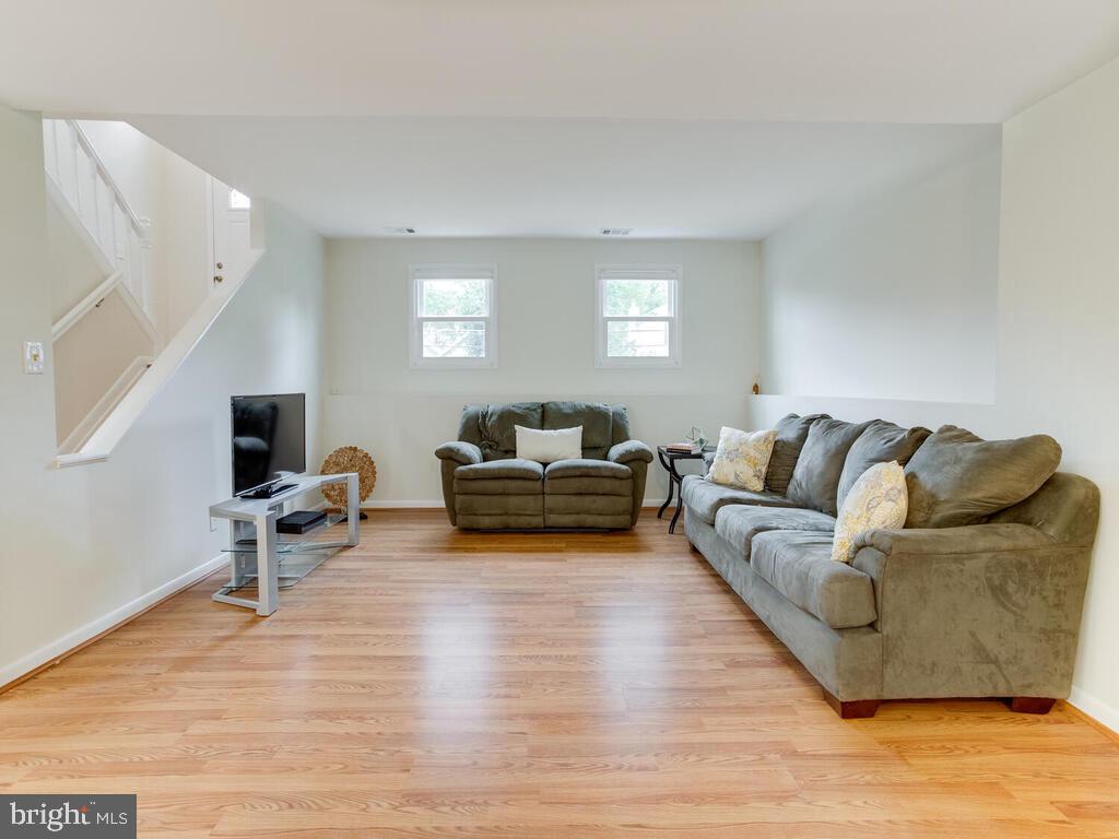 9405 North Laurel Road Laurel, MD 20723 - Photo 23 of 48