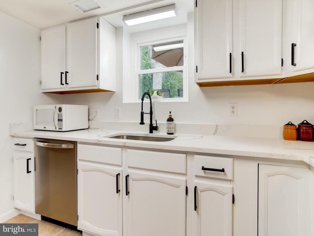 9405 North Laurel Road Laurel, MD 20723 - Photo 34 of 48