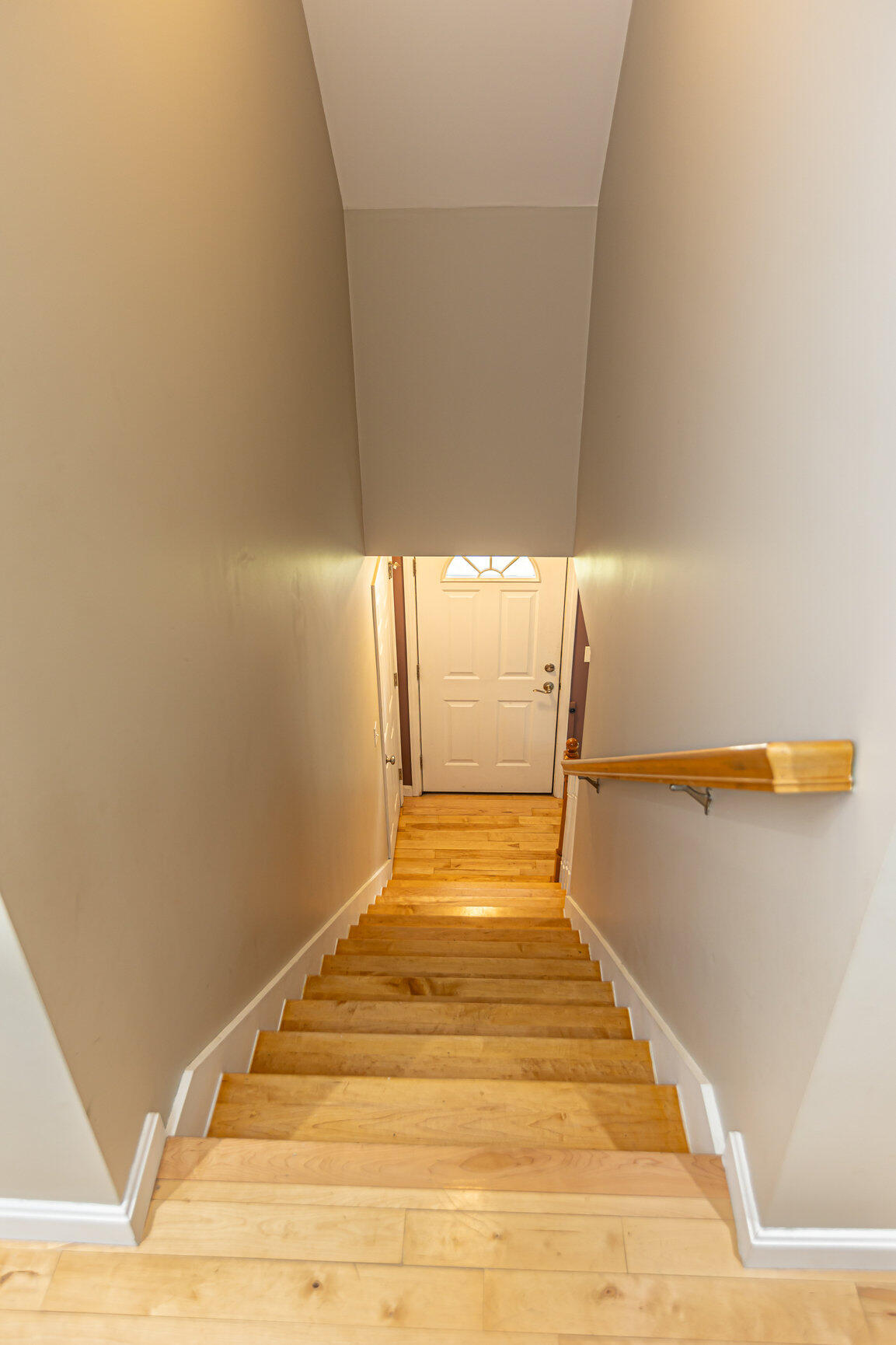 307 Black Mountain Road Harrison, ME 04040 - Photo 54 of 78 Upstairs-9028