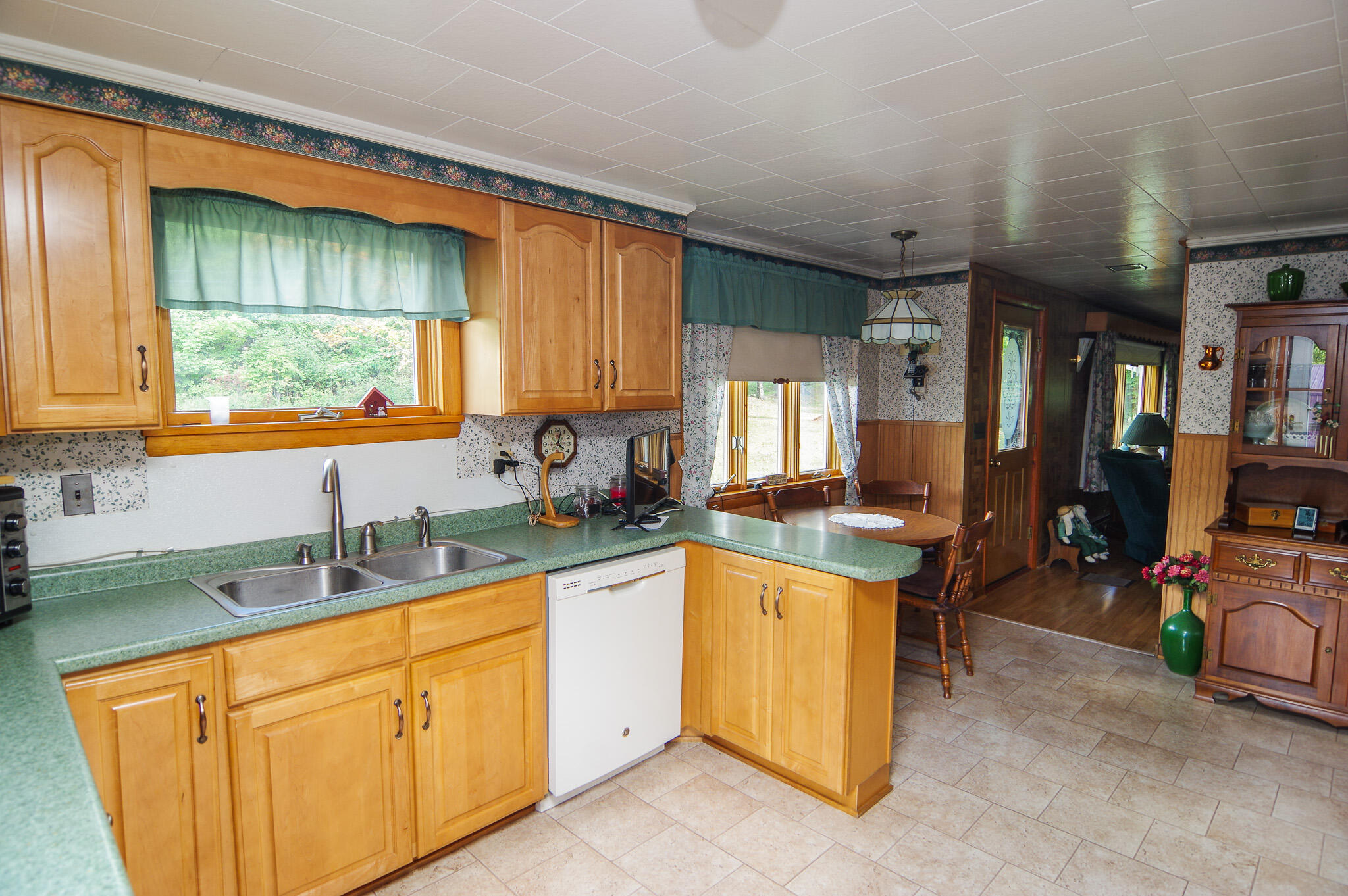 87 North North Dexter Road Sangerville, ME 04479 - Photo 5 of 56 IMGP9234