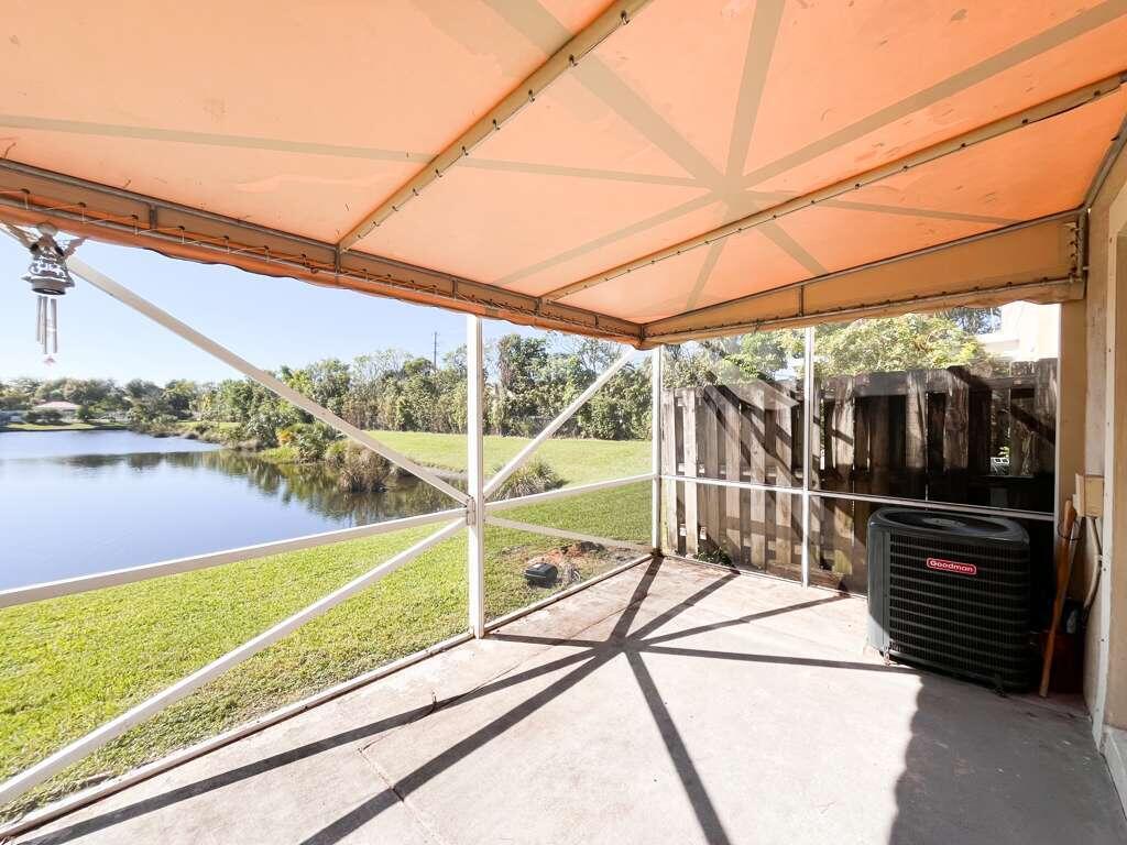 861 Summit Lake Drive, Unit 861 West Palm Beach, FL 33406 - Photo 3 of 23 fafasfd