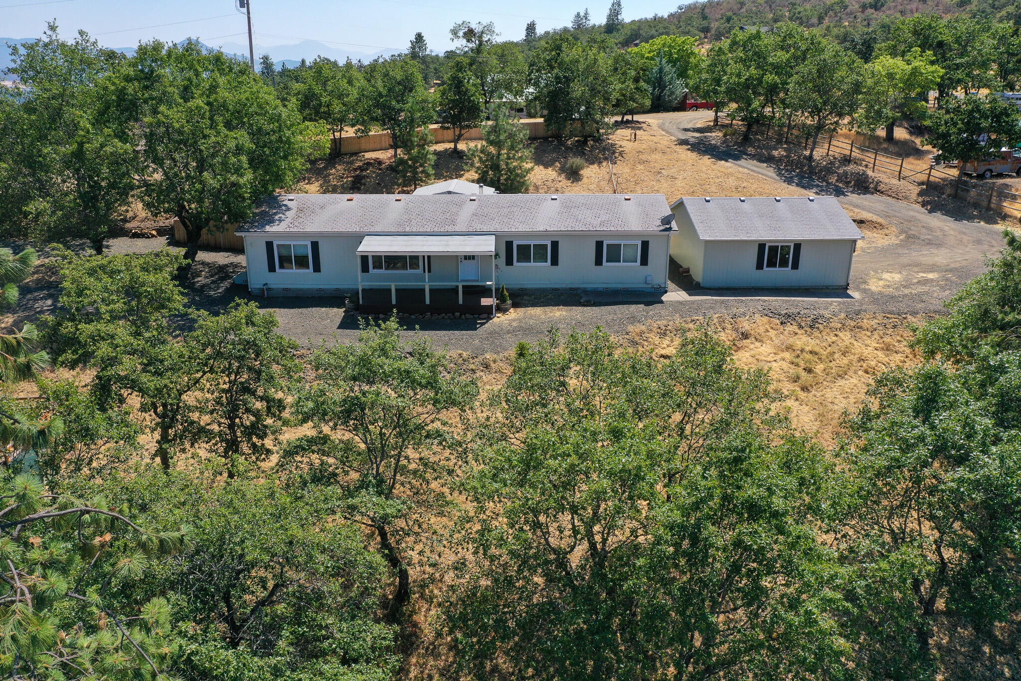 79 Regent Place Eagle Point, OR 97524 - Photo 1 of 38 DJI_0340