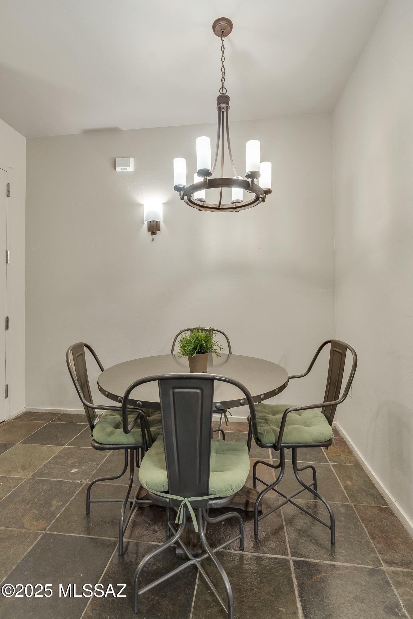 2010 East River Road, Unit 102 Tucson, AZ 85718 - Photo 5 of 19