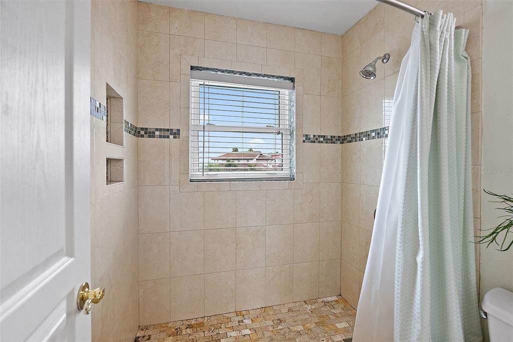 856 Bay Point Drive Madeira Beach, FL 33708 - Photo 18 of 45 Gallery Image 18