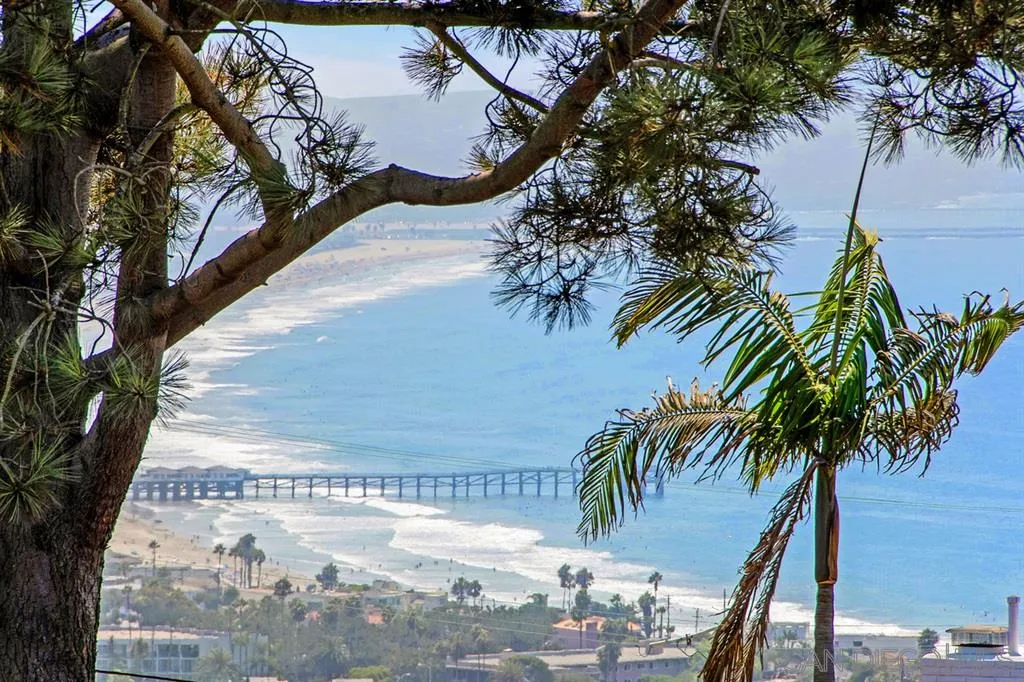 1112 La Jolla Rancho Road La Jolla, CA 92037 - Photo 1 of 25