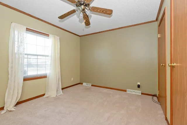 $94,900 | 23024 South Big Run Drive, Frankfort, IL 60423