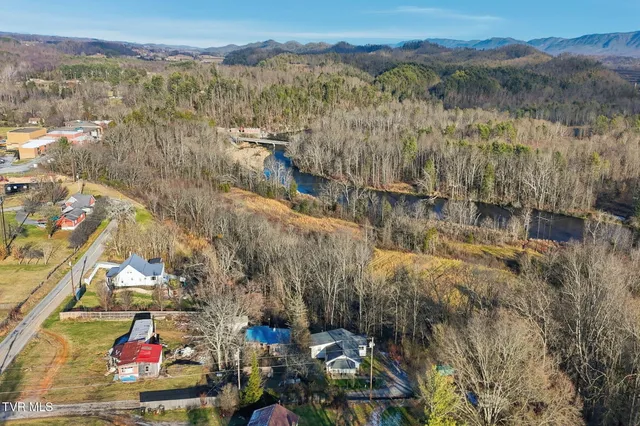 $139,900 | 385 Witcher Pvt Drive, Bristol, TN 37620