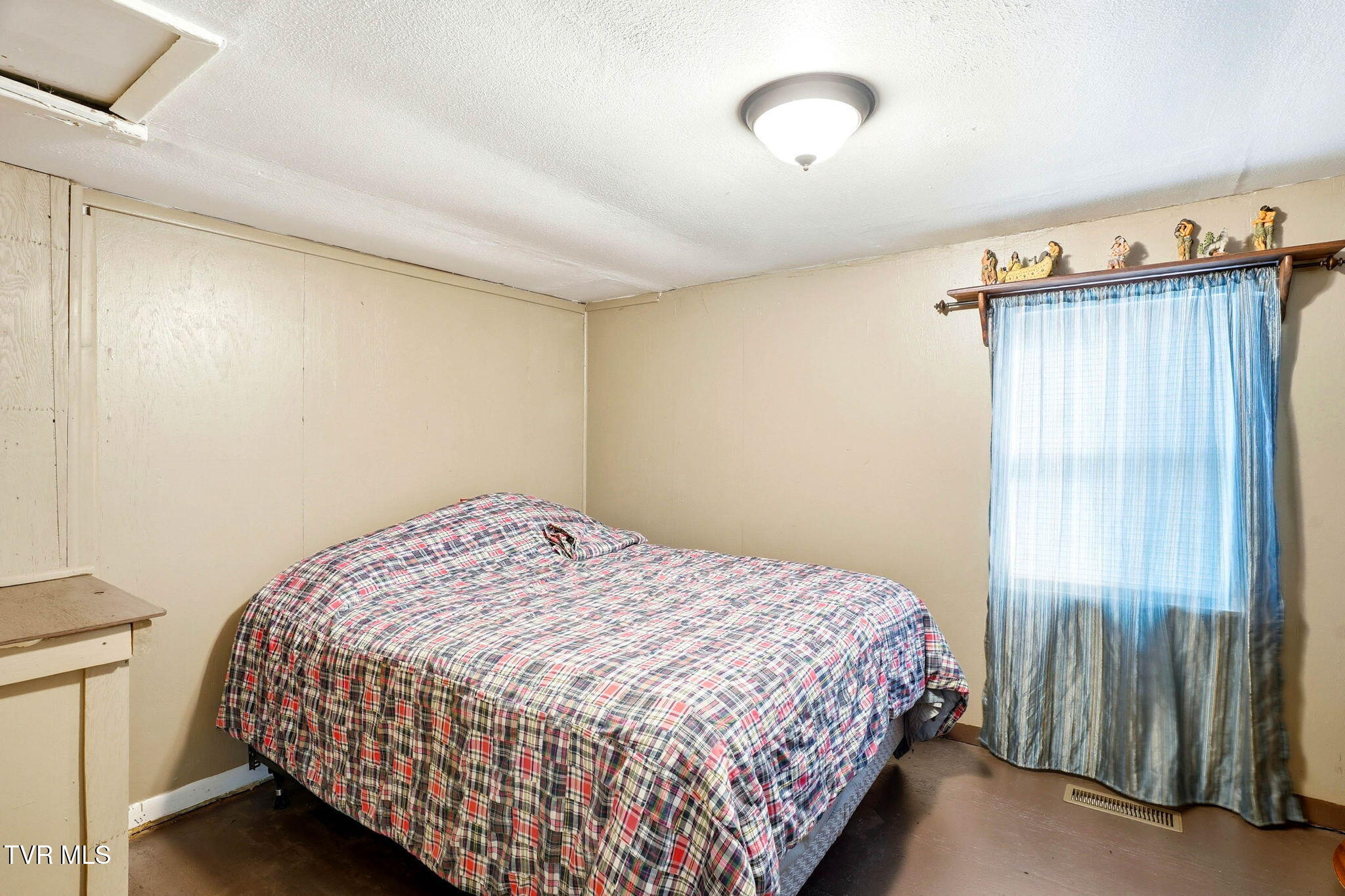 385 Witcher Pvt Drive Bristol, TN 37620 - Photo 6 of 28 6