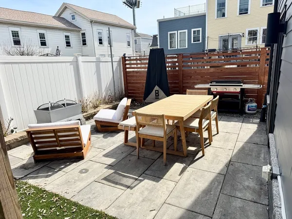 $6,950 | 22 Parker Street, Unit 22R, Boston, MA 02129